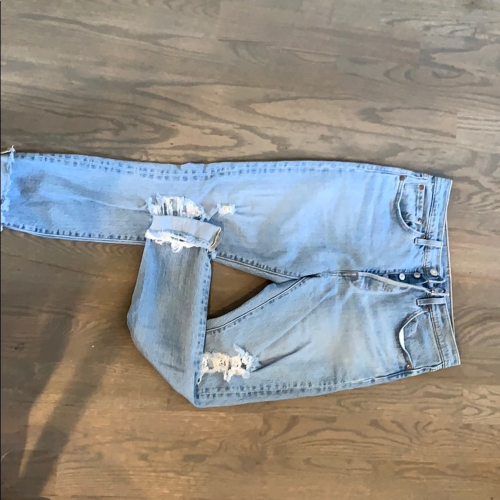 501 Light wash high waisted Levi’s -worn once